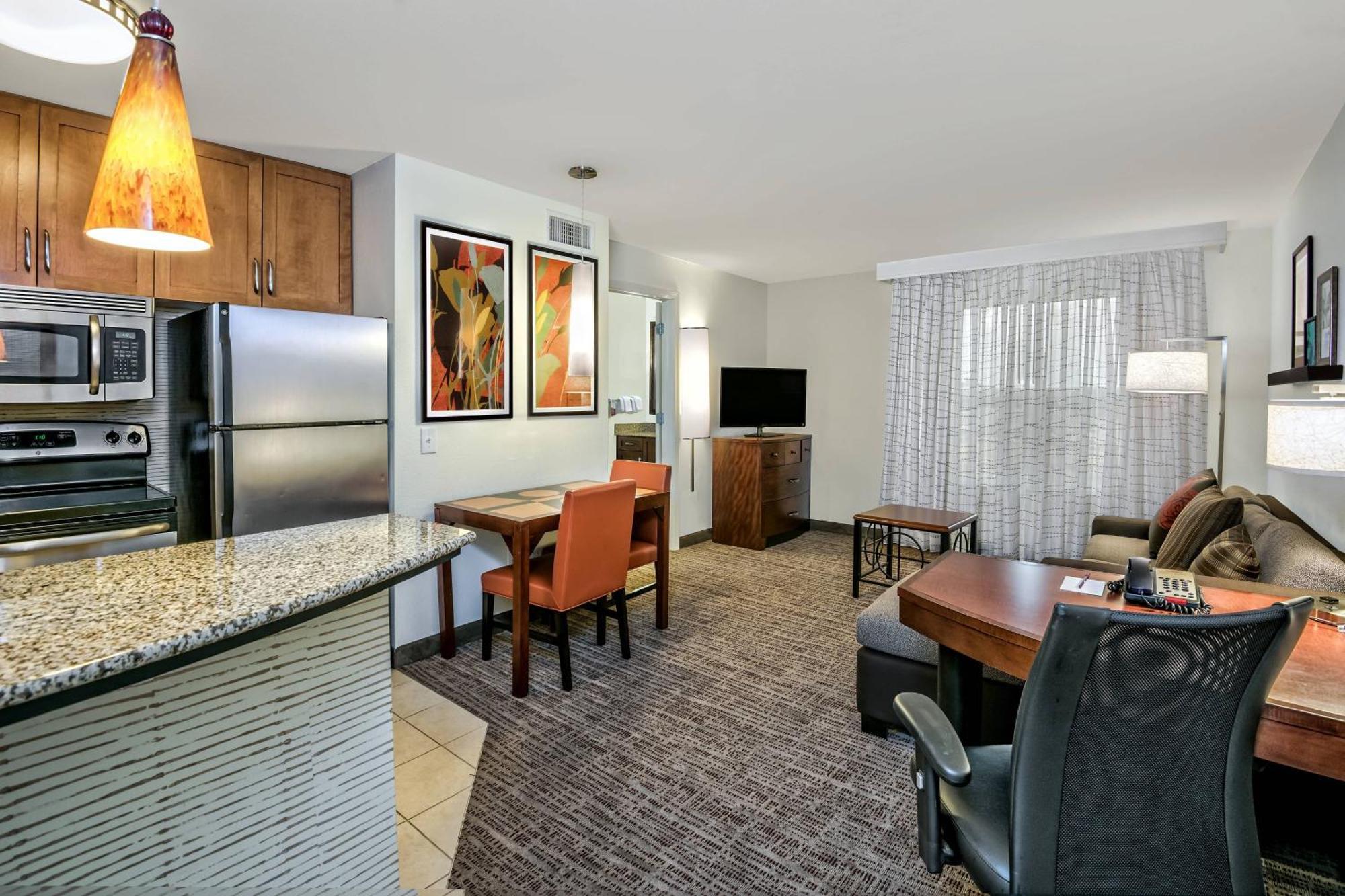 Residence Inn By Marriott San Antonio Seaworld / Lackland Екстериор снимка