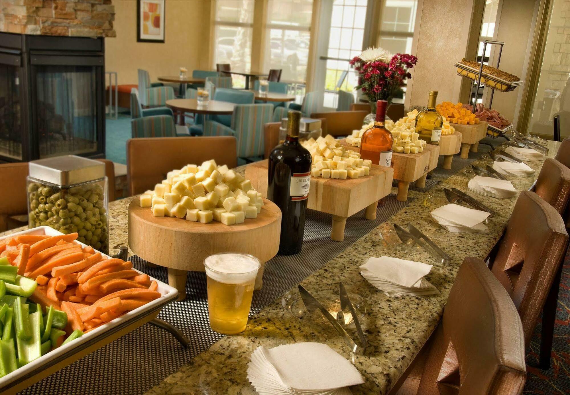 Residence Inn By Marriott San Antonio Seaworld / Lackland Ресторант снимка
